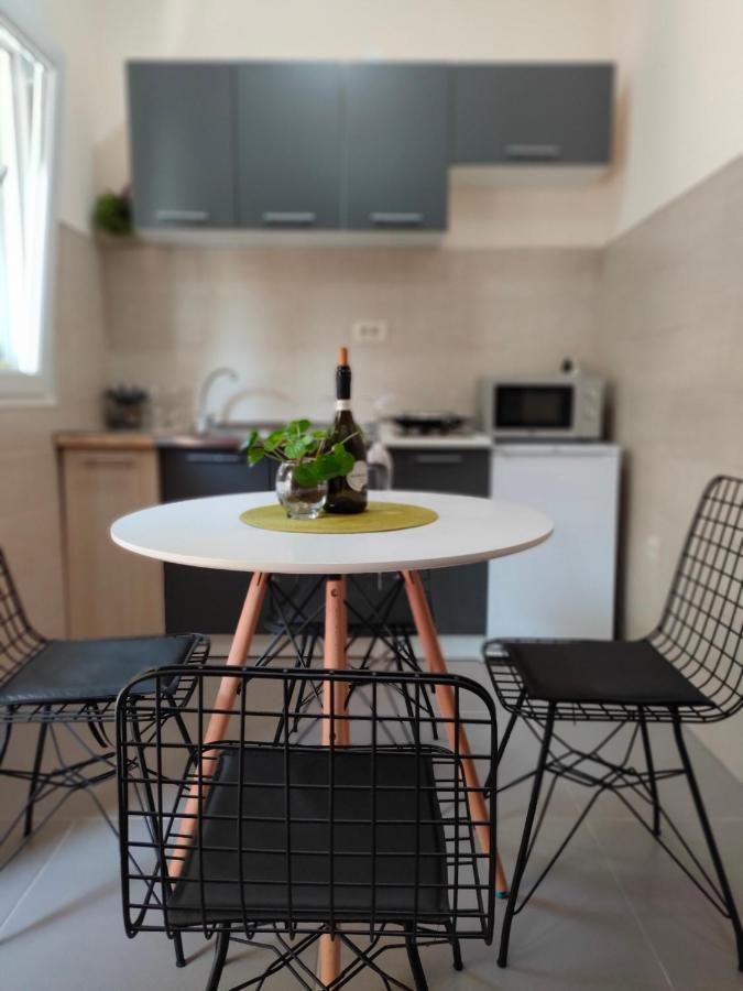 Studio Apartman Rea Kotor Exteriör bild